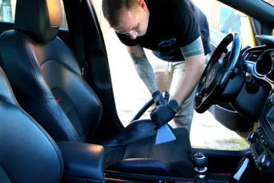 Głębokie pranie tapicerki w Opolu – usuń uporczywe plamy i nieprzyjemne zapachy - auto detailing, pranie tapicerki, korekta lakieru